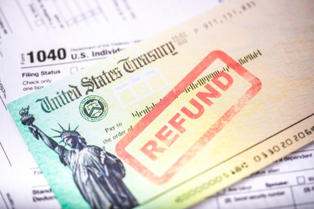 An IRS issued cheque with Refund written across the top